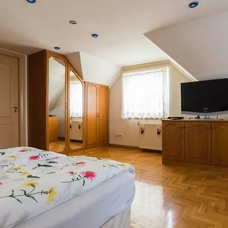 Nyaraló Ancsa House Domsod